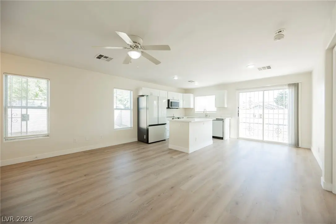 4736 Woodland Avenue, Las Vegas, NV 89121 - #1