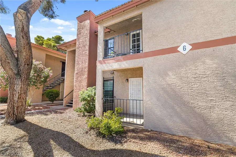 5576 W Rochelle Avenue #6 C, Las Vegas, NV 89103 - #2