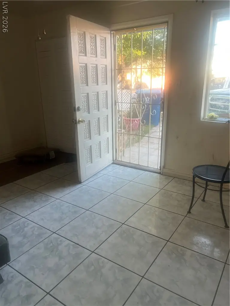 321 N Yale Street, Las Vegas, NV 89107 - #3