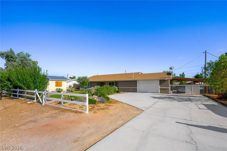 4709 W San Miguel Avenue, North Las Vegas, NV 89032 - #2