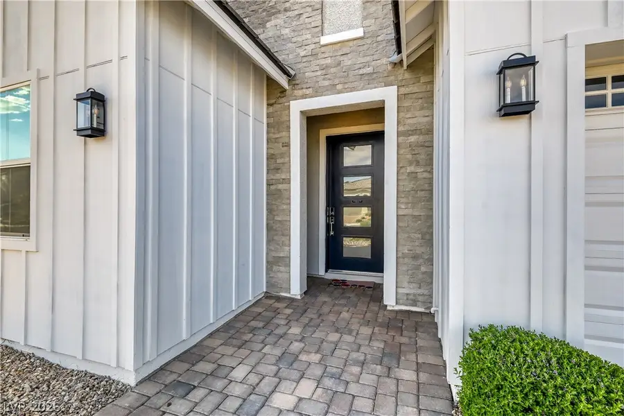 5738 Golden Chase Court, Las Vegas, NV 89131 - #3