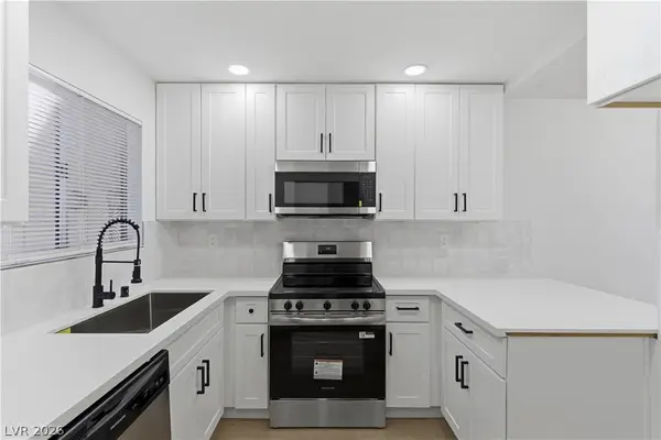 2341 Wooster Circle #B, Las Vegas, NV 89108