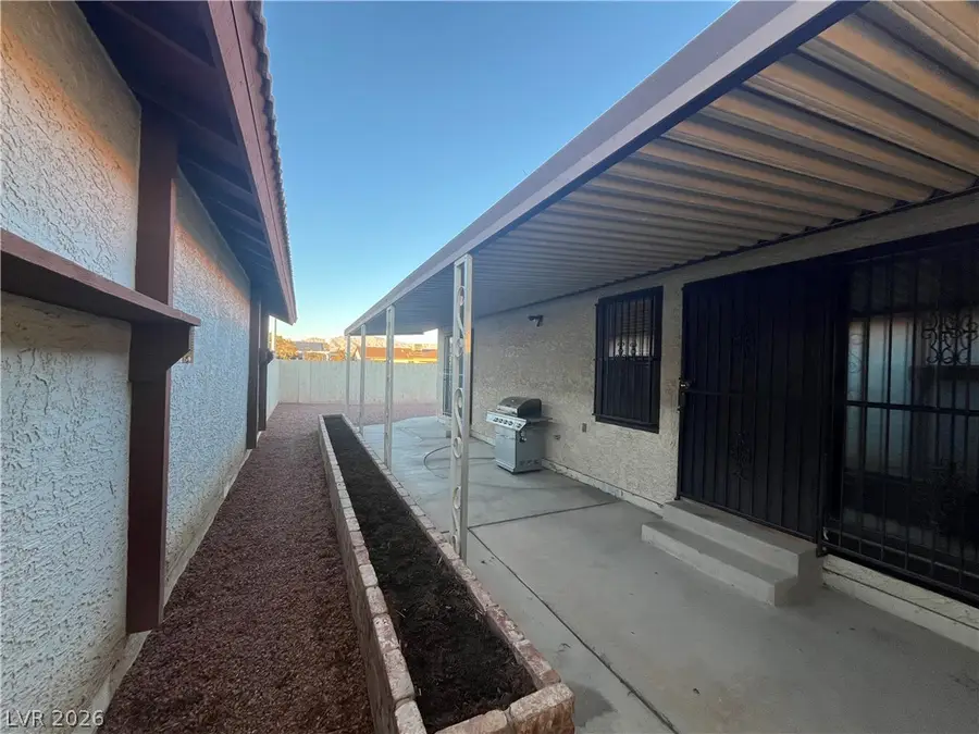 6412 Pearcrest Road, Las Vegas, NV 89108 - #3