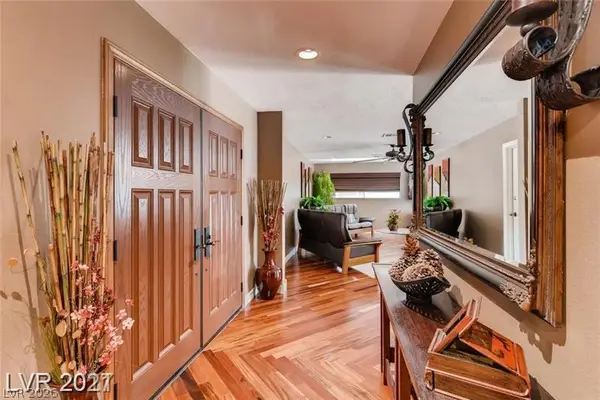 121 E Mulberry Drive, Henderson, NV 89015