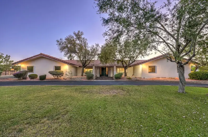 2135 S Cimarron Road, Las Vegas, NV 89117 - #1