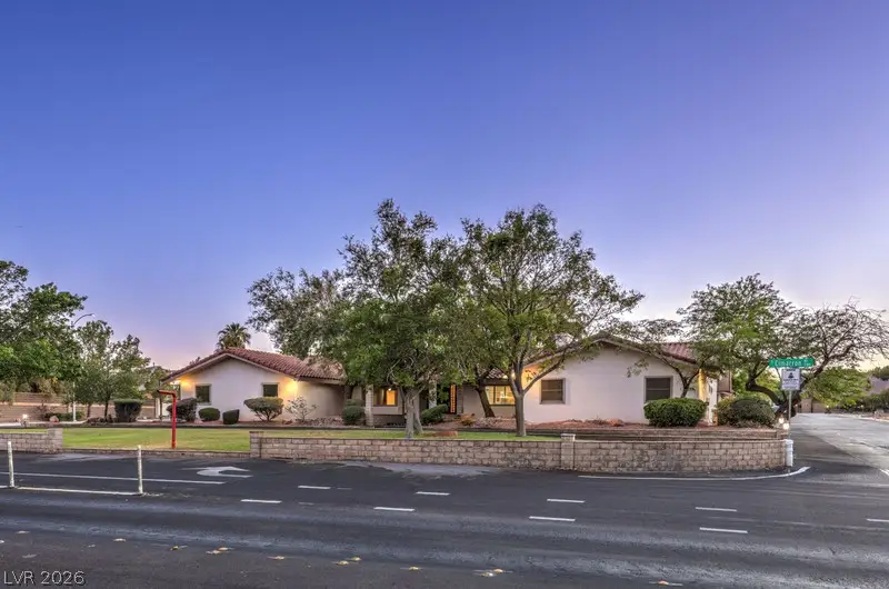 2135 S Cimarron Road, Las Vegas, NV 89117 - #3