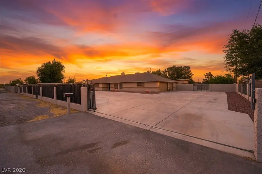 5240 E Monroe Avenue, Las Vegas, NV 89110 - #2