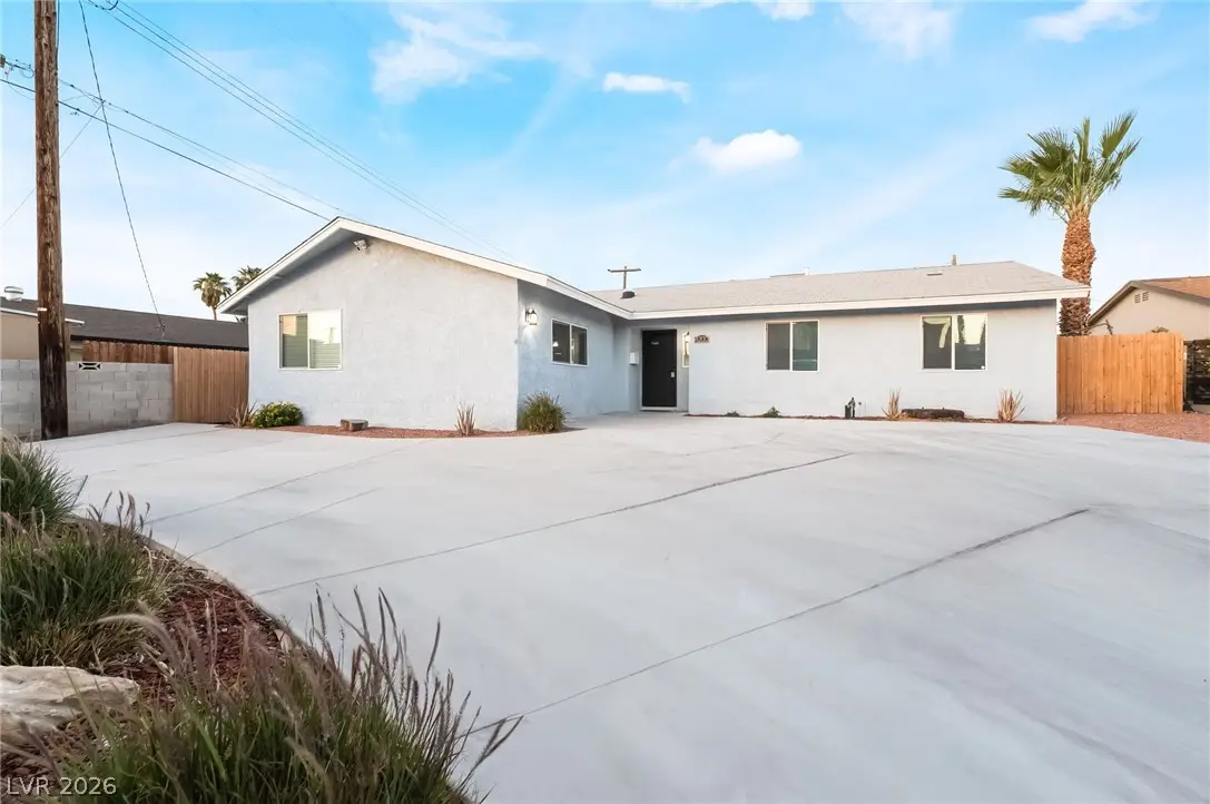 4200 Canal Circle, Las Vegas, NV 89122 - #1