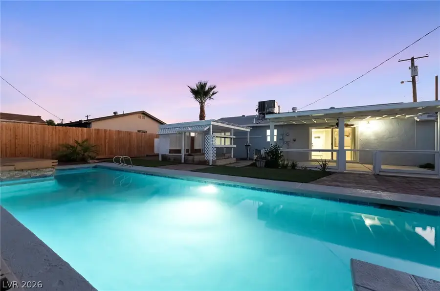 4200 Canal Circle, Las Vegas, NV 89122 - #3