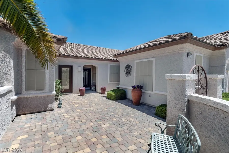 2328 Hardin Ridge Drive Drive, Henderson, NV 89052 - #2