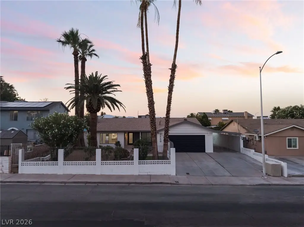 2550 Vegas Valley Drive, Las Vegas, NV 89121 - #1