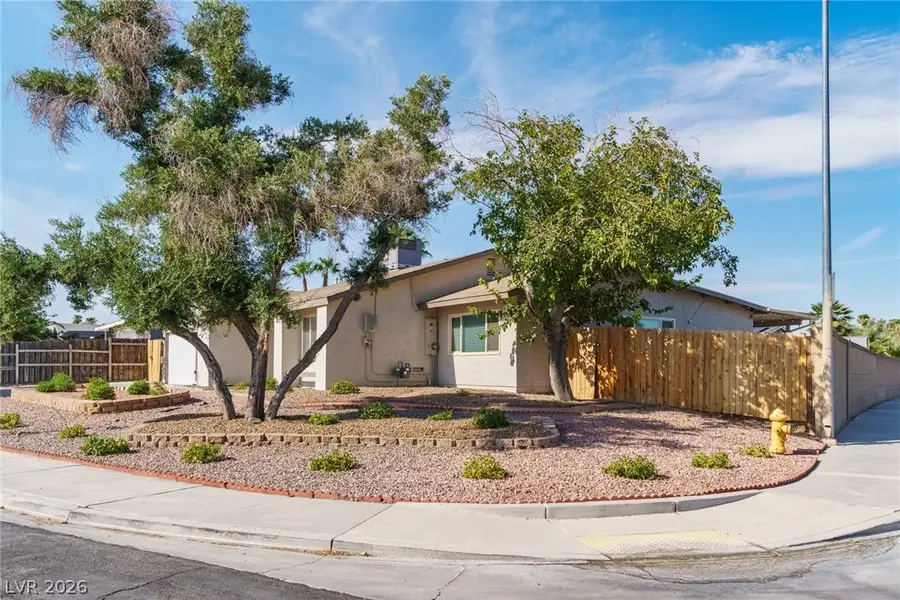 5551 Corral Circle, Las Vegas, NV 89119 - #3