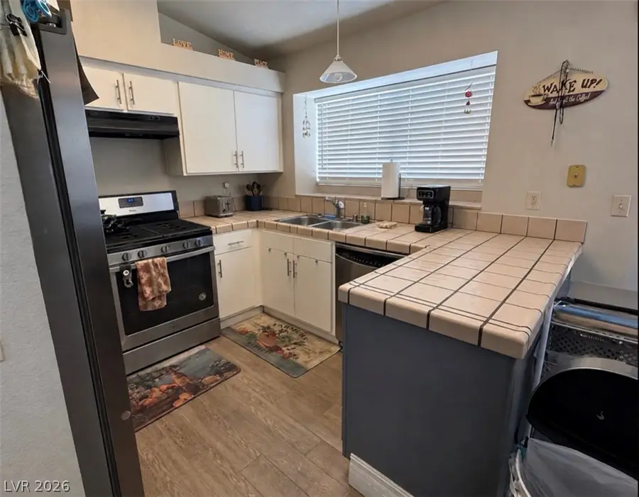 1325 Finale Lane, Las Vegas, NV 89119 - #3