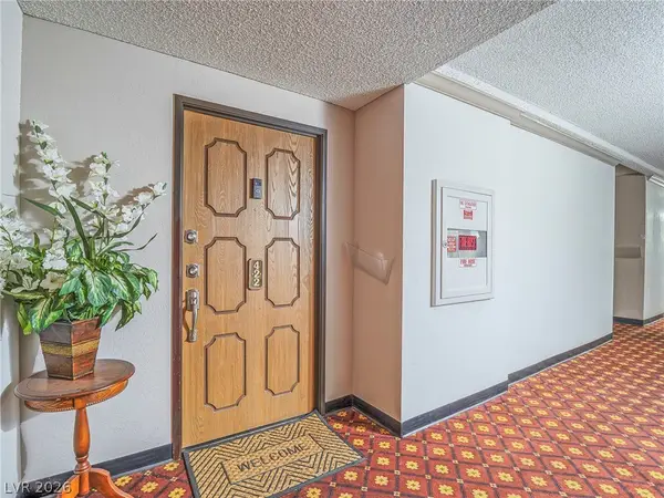 730 Royal Crest #422, Las Vegas, NV 89169