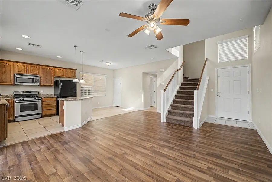 10560 Laurelwood Lake Avenue, Las Vegas, NV 89166 - #3