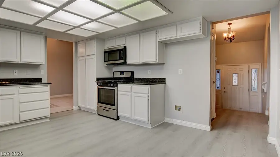 8640 Blissville Avenue, Las Vegas, NV 89145 - #3