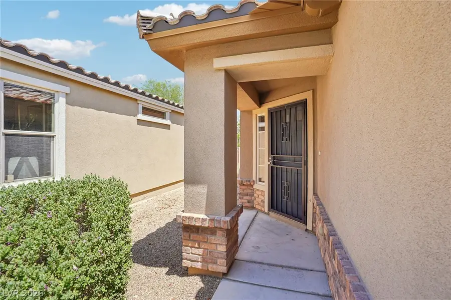 3752 Garnet Heights Avenue, North Las Vegas, NV 89081 - #3
