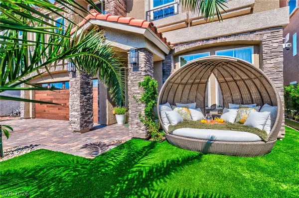 9758 Hawk Crest Street, Las Vegas, NV 89141