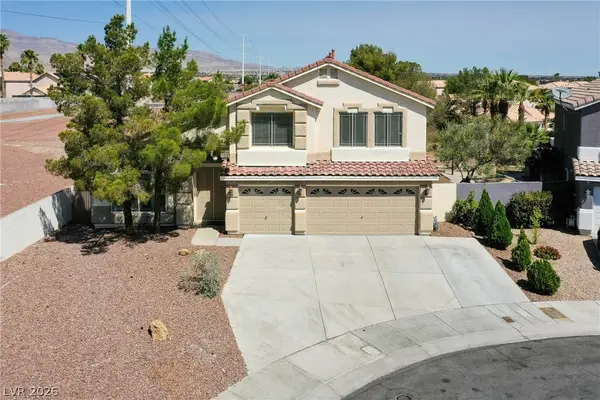 8332 Spring Arts Avenue, Las Vegas, NV 89129