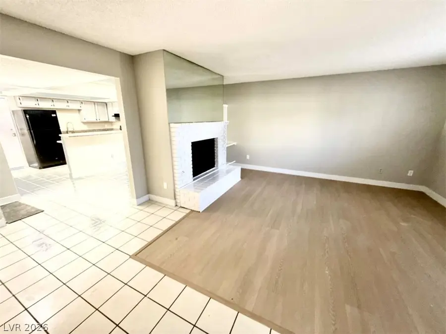 2654 Aracatuba Avenue, Las Vegas, NV 89121 - #3