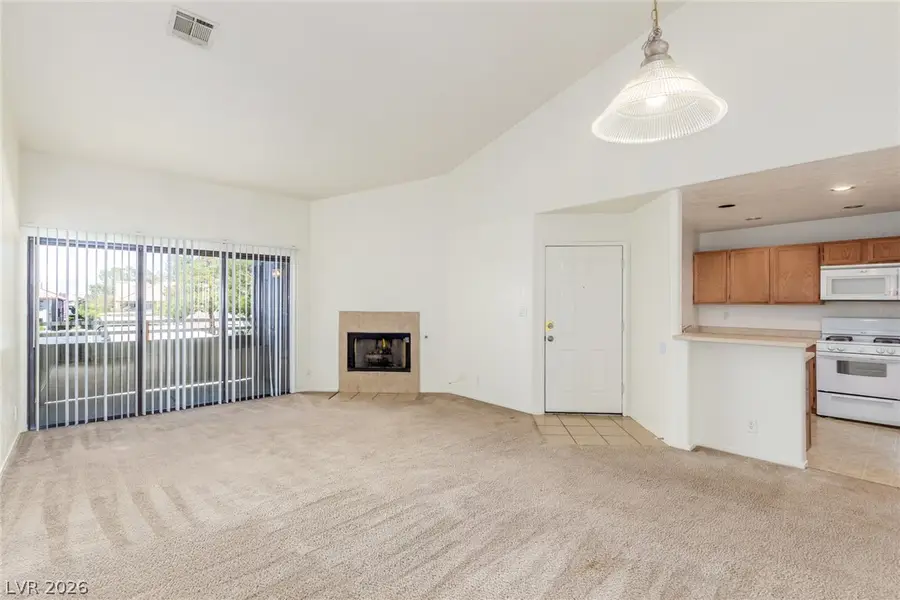 5072 S Rainbow Boulevard #205, Las Vegas, NV 89118 - #3