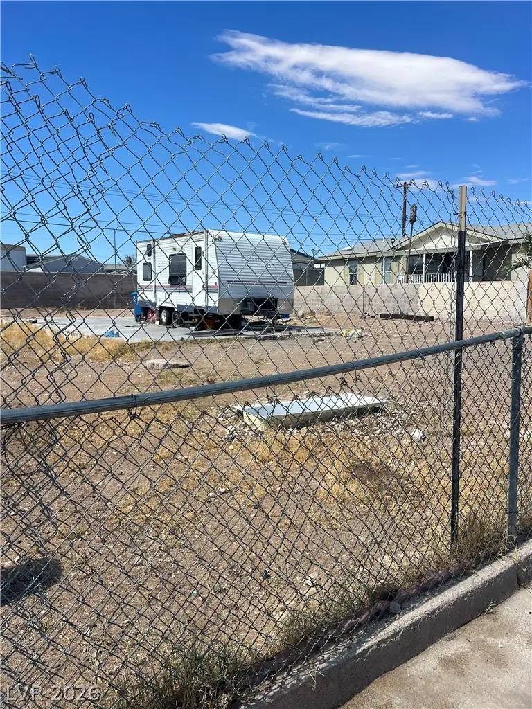 6160 Yellowstone Avenue, Las Vegas, NV 89156 - #2