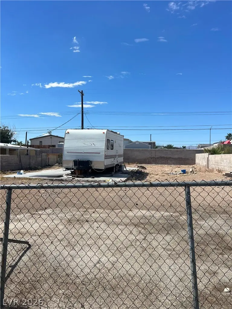 6160 Yellowstone Avenue, Las Vegas, NV 89156 - #3