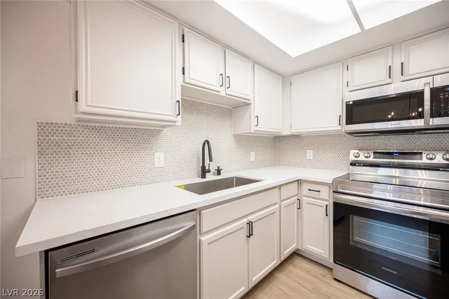 5355 Rod Court #104, Las Vegas, NV 89122 - #2