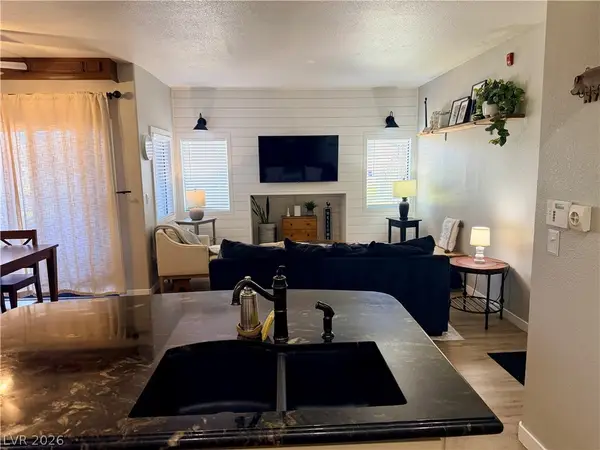8250 N Grand Canyon Drive #1076, Las Vegas, NV 89166