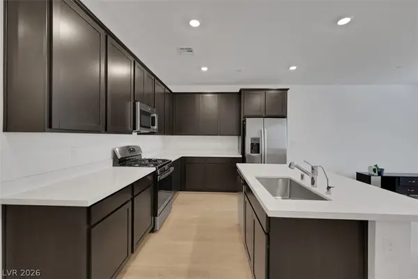 1526 Eva Crossing Place, Henderson, NV 89002