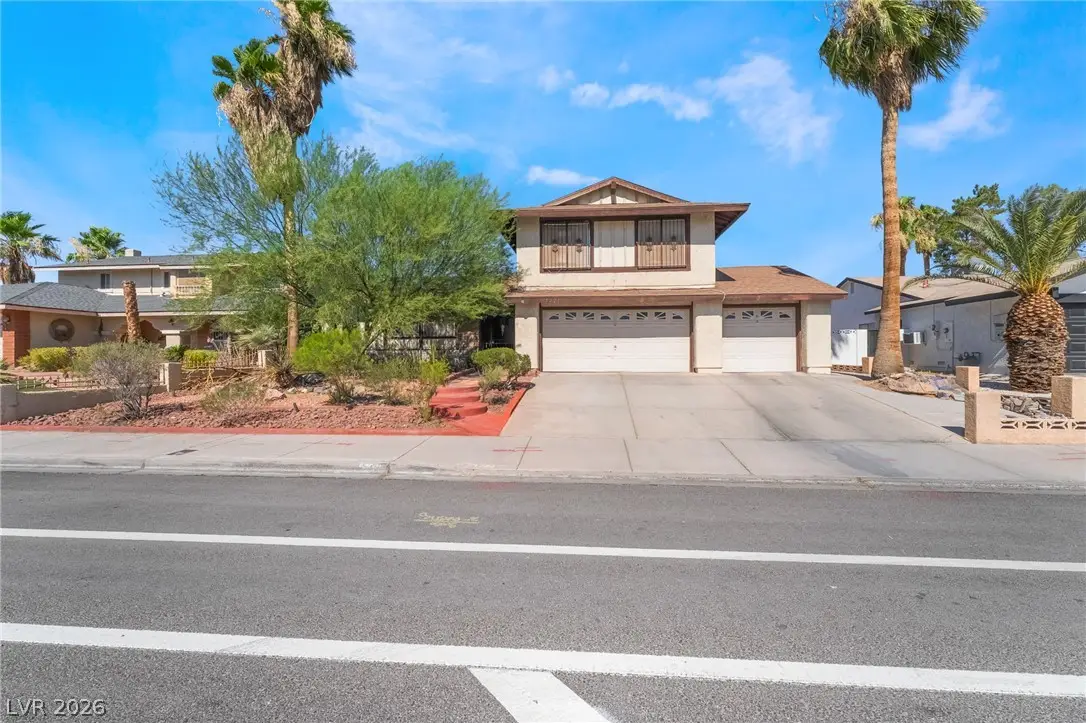 5201 Spencer Street, Las Vegas, NV 89119 - #1