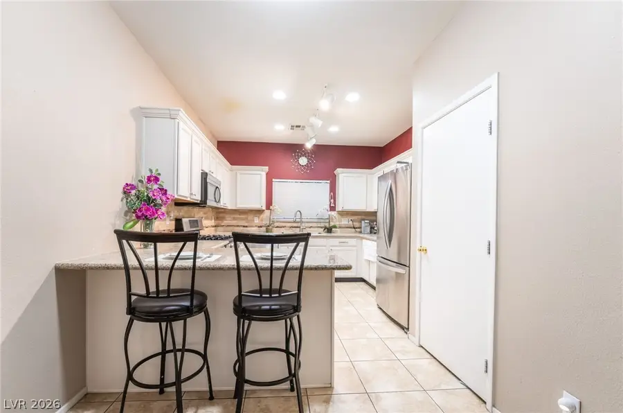 5113 Mambo Vista Avenue, Las Vegas, NV 89108 - #2