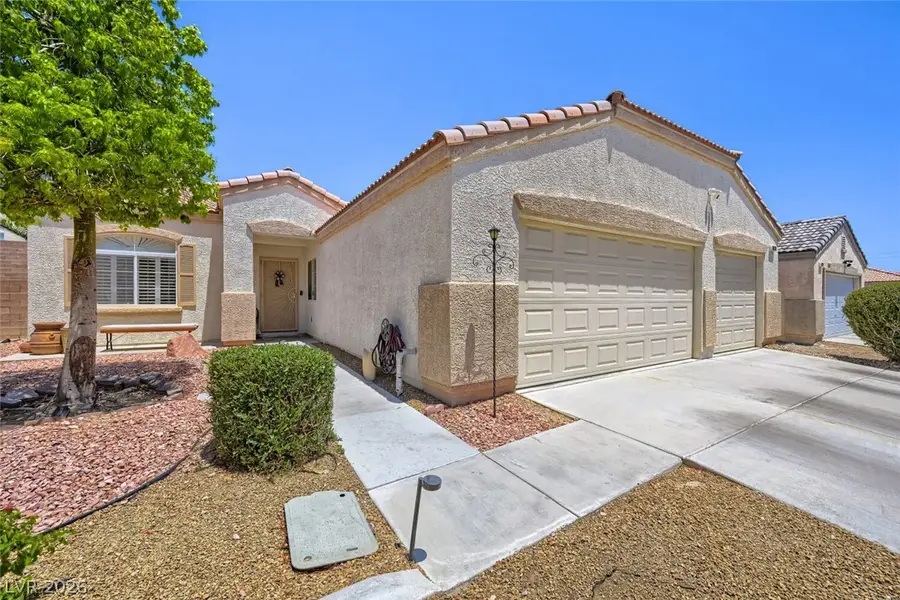 3830 W El Campo Grande Avenue, North Las Vegas, NV 89031 - #3