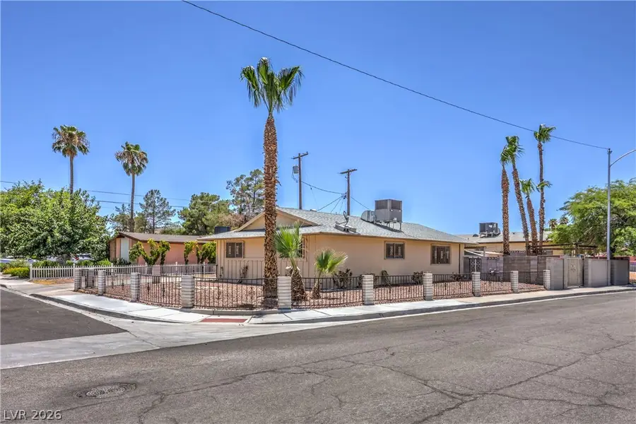2100 Sundale Street, Las Vegas, NV 89102 - #2