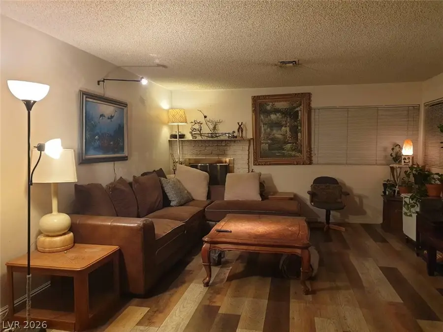 3905 La Pasada Avenue, Las Vegas, NV 89102 - #3