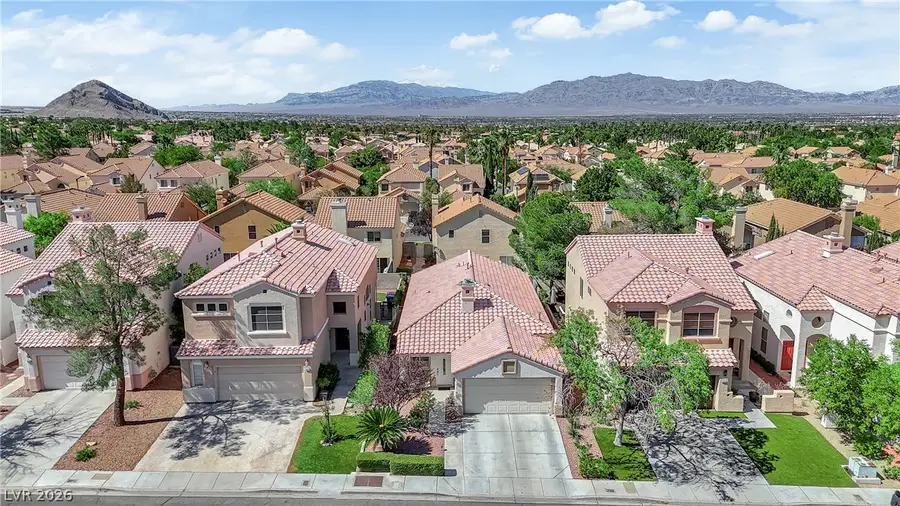 9520 Aspen Glow Drive, Las Vegas, NV 89134 - #2