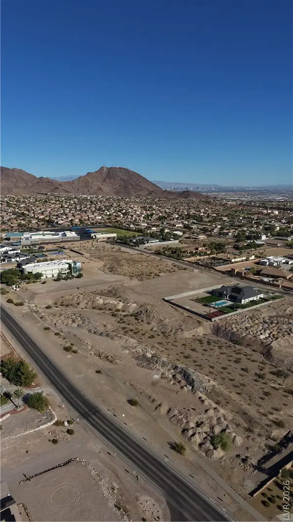 332 E Paradise Hills Drive, Henderson, NV 89002