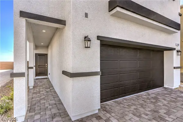925 Galloway Lake Avenue, North Las Vegas, NV 89084