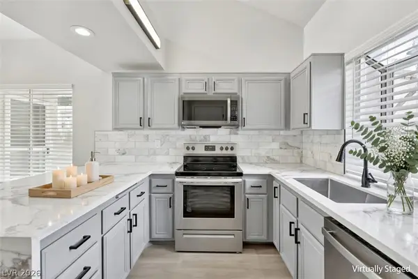 8913 Antioch Way, Las Vegas, NV 89117