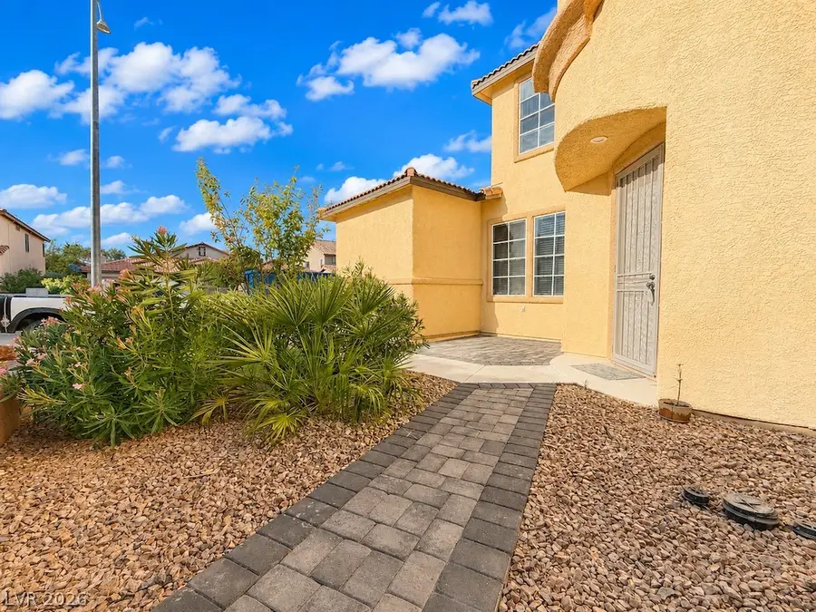 7681 W Mesa Verde Lane, Las Vegas, NV 89113 - #3
