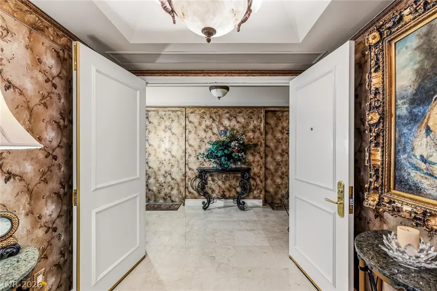 2747 Paradise Road #902, Las Vegas, NV 89109 - #2