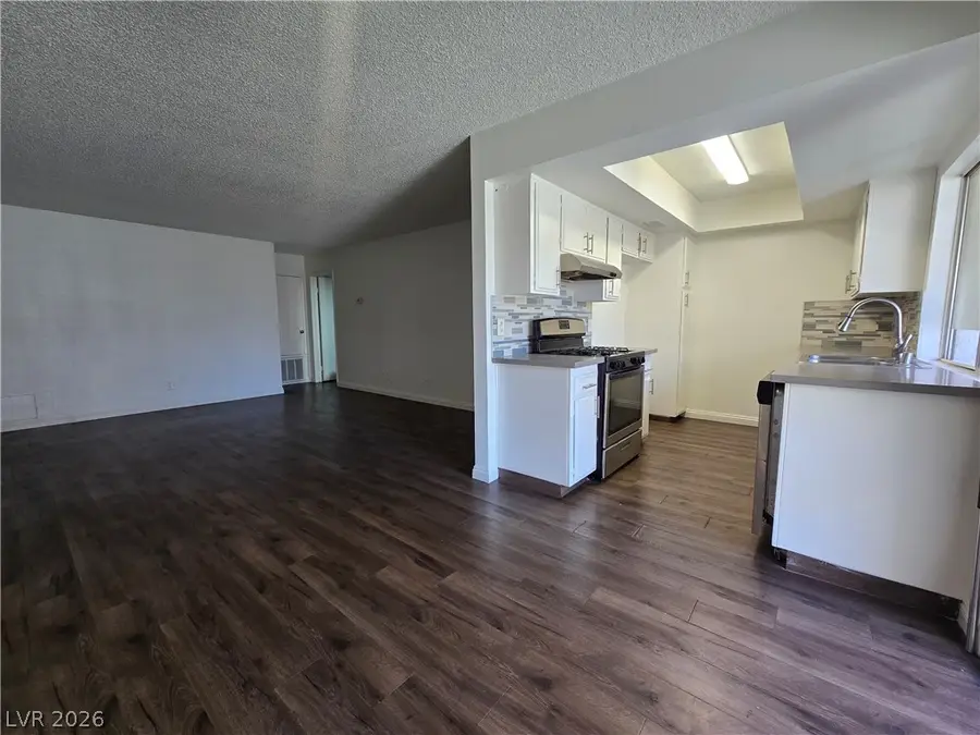 1405 Vegas Valley Drive #91, Las Vegas, NV 89169 - #2