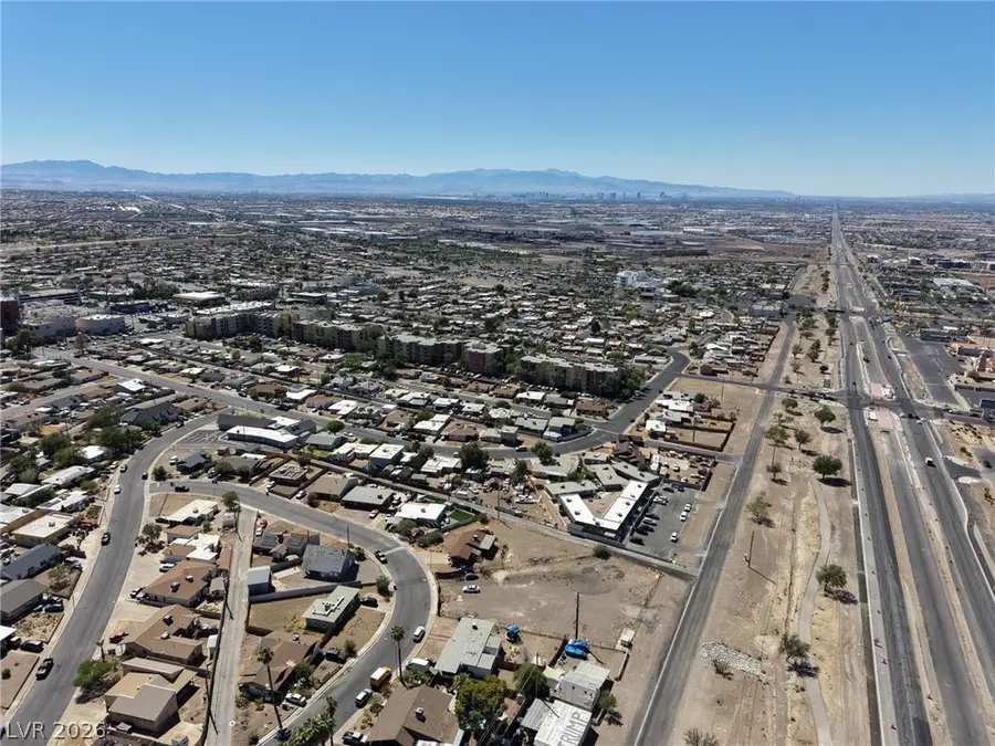 67 Wyoming Avenue, Henderson, NV 89015 - #3