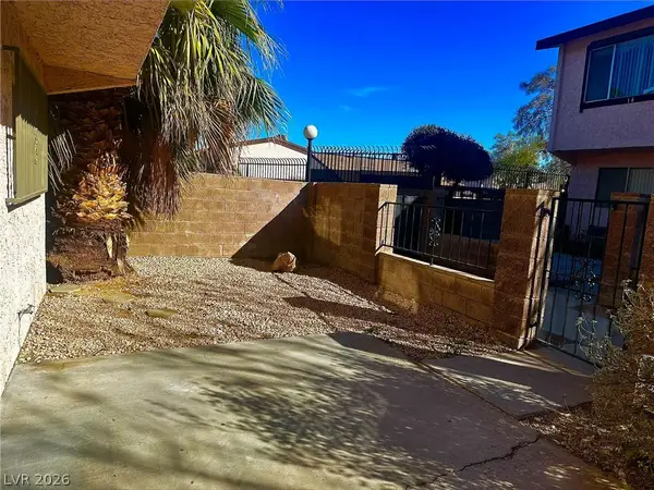 4338 Caliente Street #15, Las Vegas, NV 89119