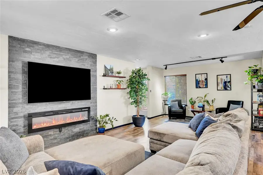 3949 Brighthill Avenue, Las Vegas, NV 89121 - #2