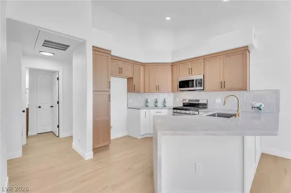 5225 W Reno Avenue #210, Las Vegas, NV 89118