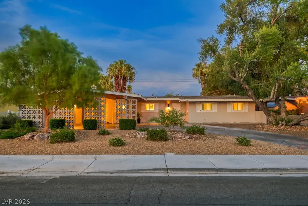1281 Strong Drive, Las Vegas, NV 89102 - #1