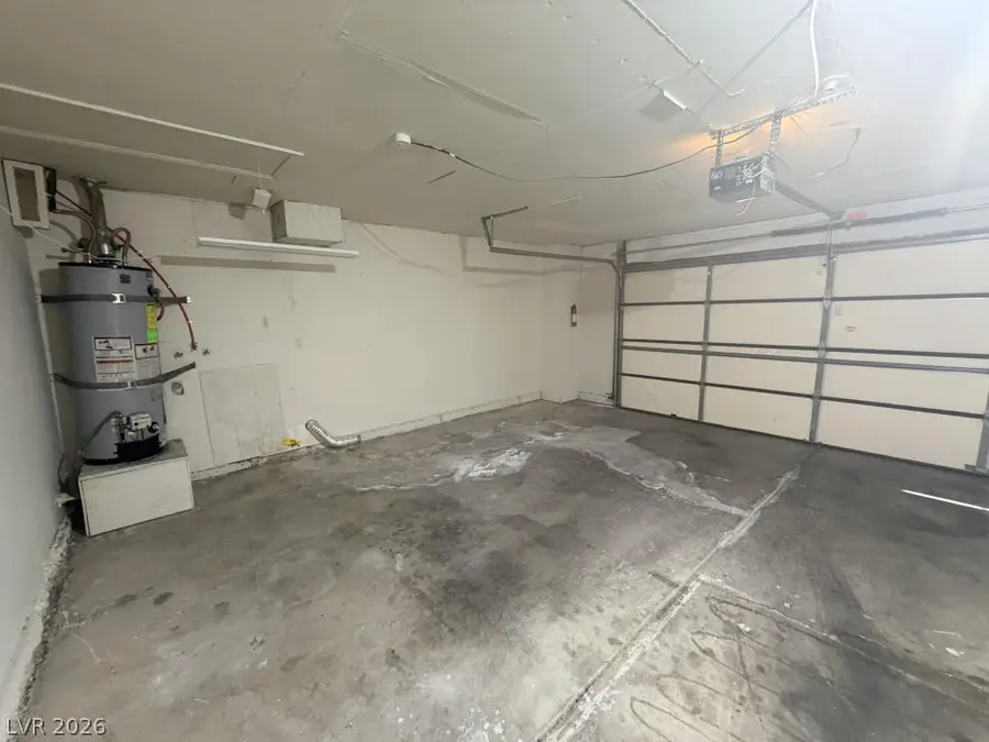 3940 Edgemoor Way, Las Vegas, NV 89121 - #3
