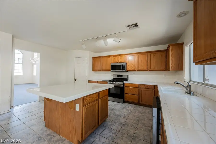 2422 Island Paradise Avenue, North Las Vegas, NV 89031 - #3