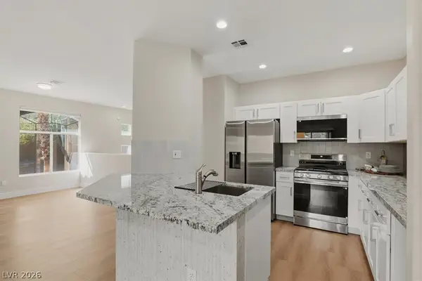 1608 Hills Of Red Drive #201, Las Vegas, NV 89128